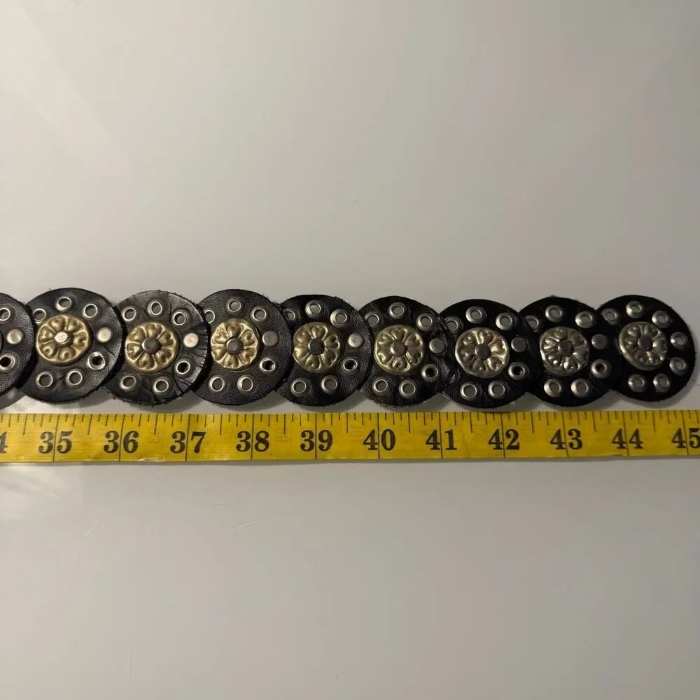 Chico’s Genuine Leather Concho Belt M/L Black Silver Boho Western Morocco